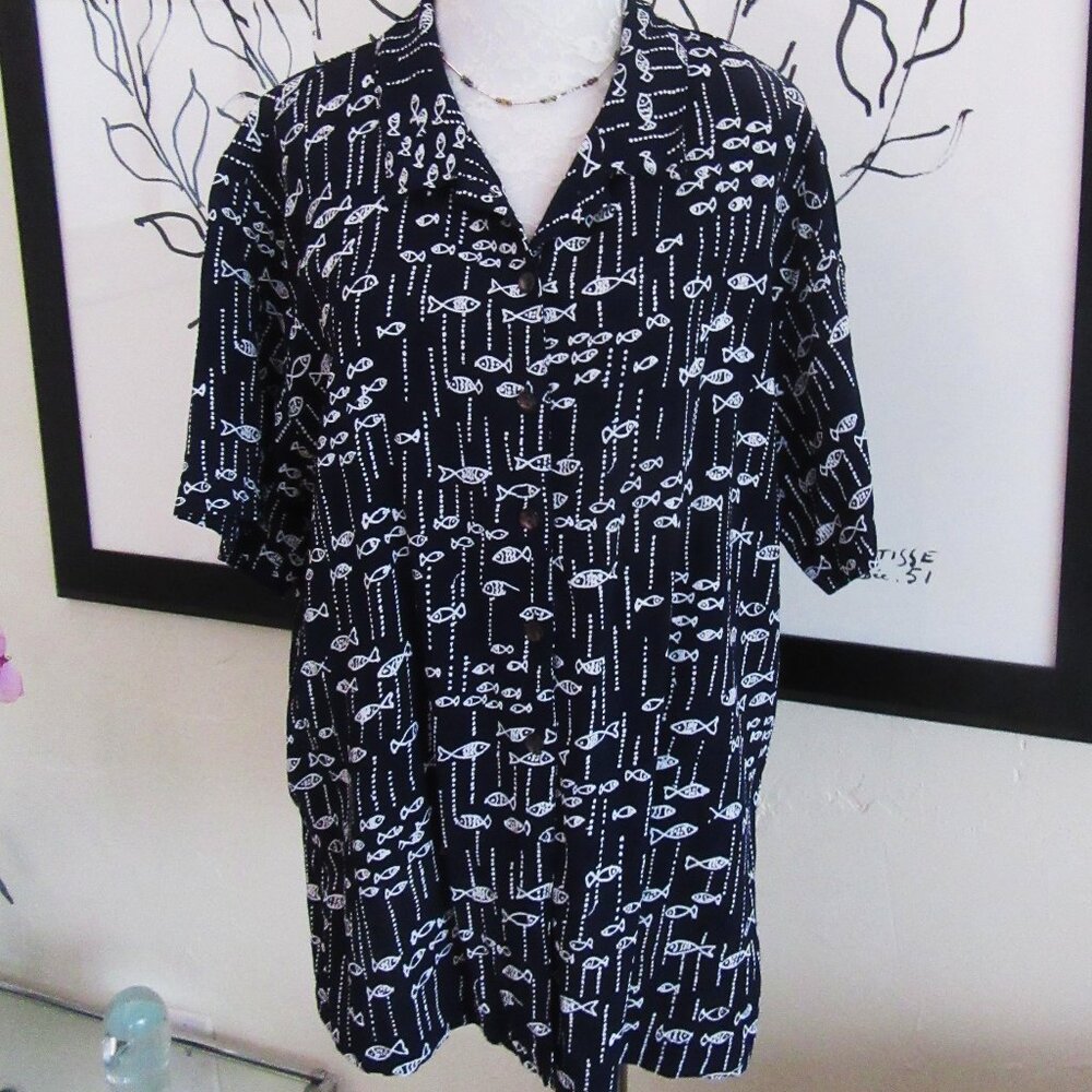 Vintage CHICO'S navy rayon short sleeved shirt with fish print - Chico's 3=XL